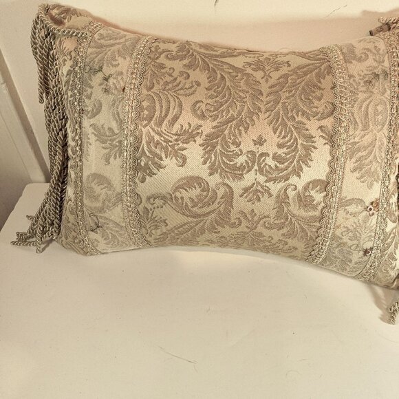 Designer Guild Collection Pillows for Living Room, Boudoir. NWOT Vine embroidery - Picture 3 of 6